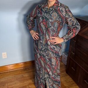 Vintage Multicolor Paisley Maxi Dress with Gold Highlights